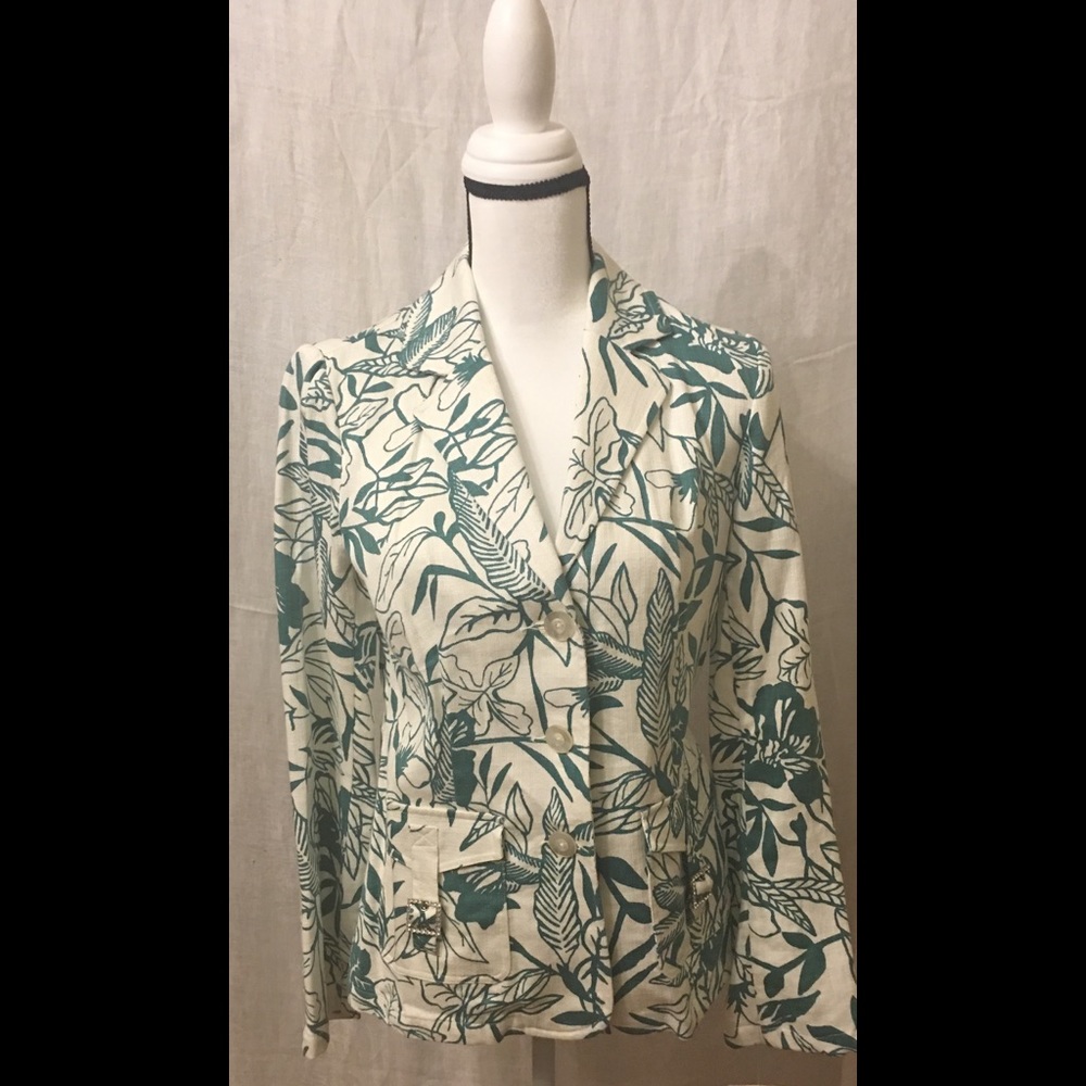 Bloomingdale’s smart classy blazer size 4